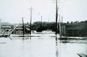 NC Extremes Damaging Hurricanes From Slopes To Shores North Carolina   July1916 Asheville 300x198 