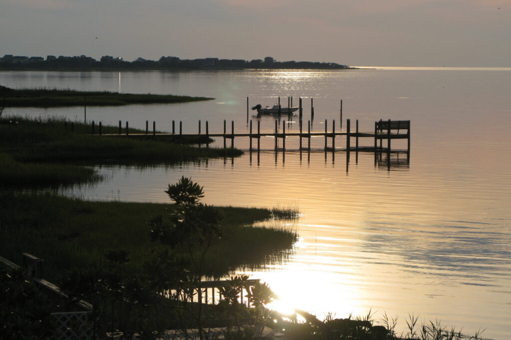 A photo of the shore and piers in the Pamlico Sound