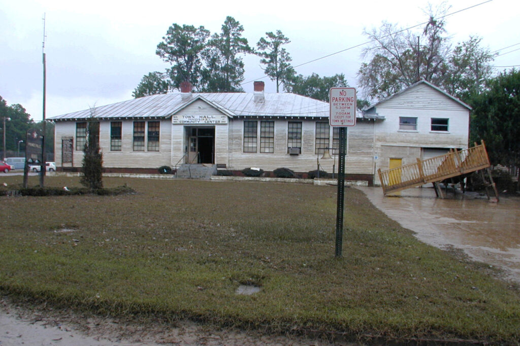 A photo of the Princeville town hall after Hurricane Floyd