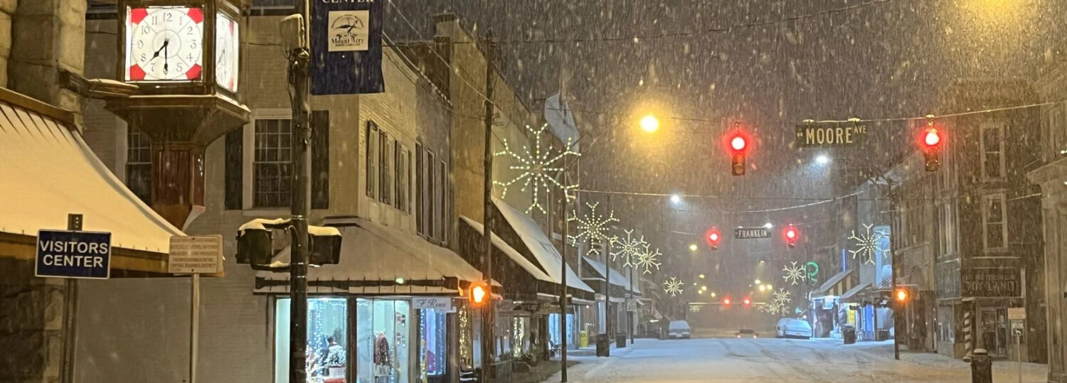 A photo of snow in downtown Mount Airy on Friday, January 10, 2025